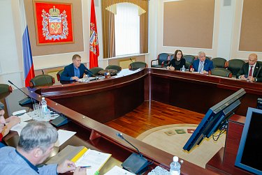 O подготовке к парламентской сессии – на совете ЗС